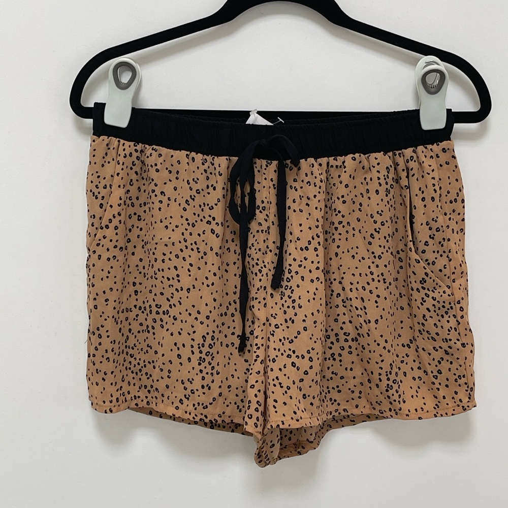 UK2LA Shorts